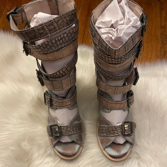 Freebird by Steven Bond Blush Croco Metallic *New* - Picture 3 of 7